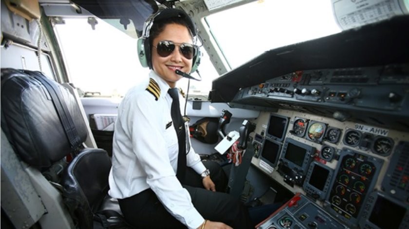 "pilot wear aviation headset"
